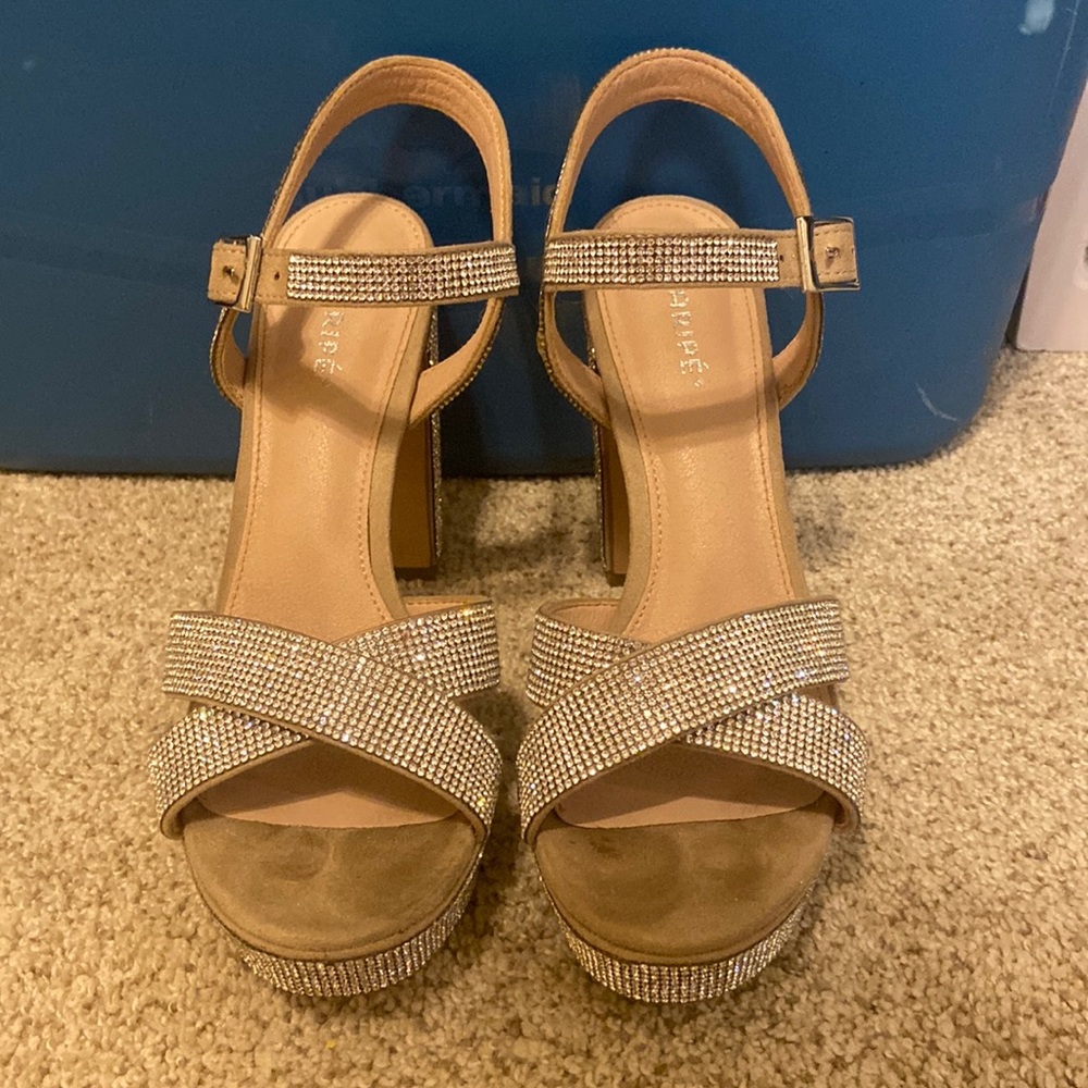 women’s dress heel